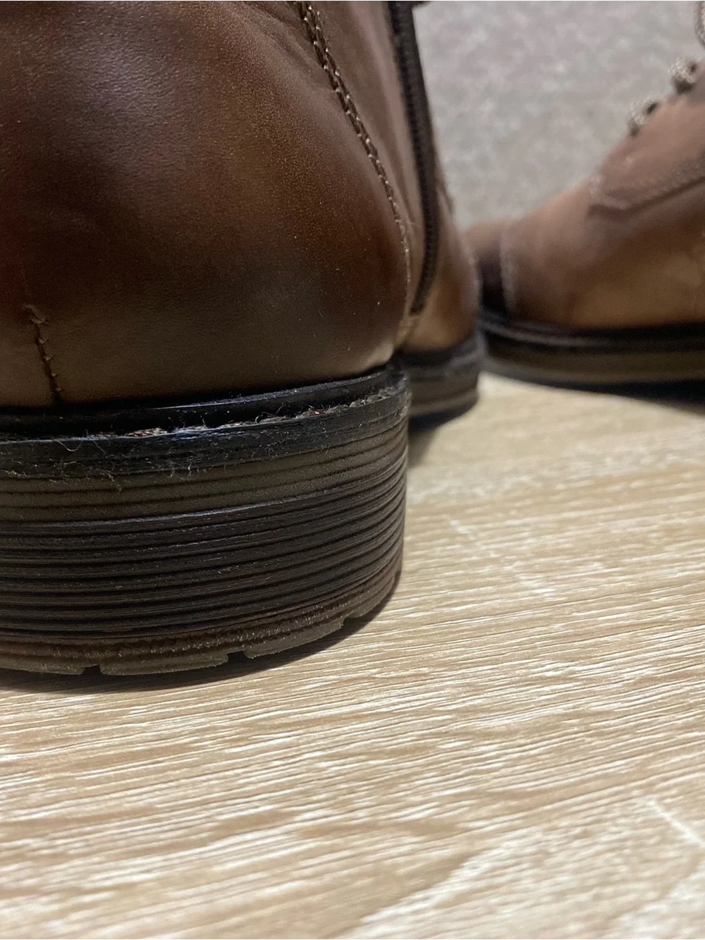 Bugatti Men's Brown Leather Chukka Lace-Up Boots